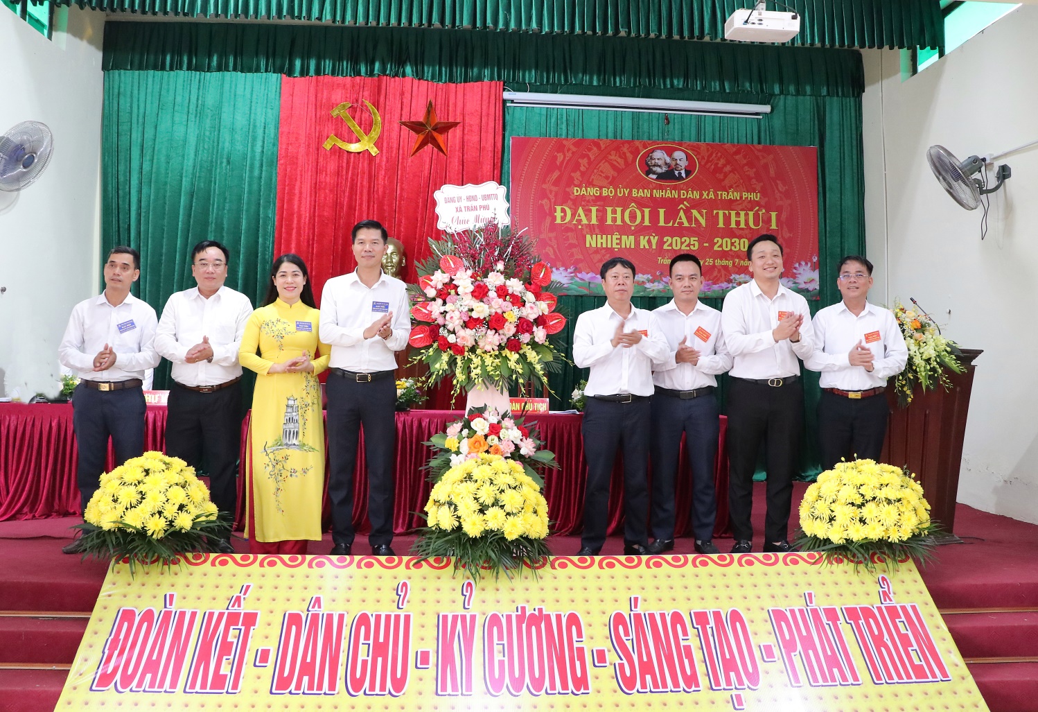 Đảng bộ UBND xã Trần Phú tổ chức Đại hội lần thứ nhất nhiệm kỳ 2025-2030- Ảnh 2.