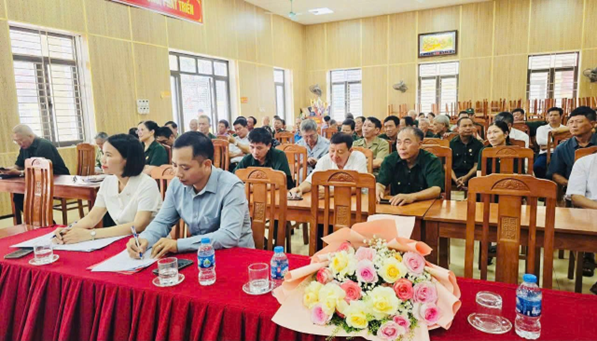 HỘI CCB XÃ HÁT MÔNCÔNG BỐ QUYẾT ĐỊNH VỀ CÔNG TÁC CÁN BỘ VÀ TRIỂN KHAI CHƯƠNG TRÌNH CÔNG TÁC HỘI 6 THÁNG CUỐI NĂM 2025- Ảnh 1.