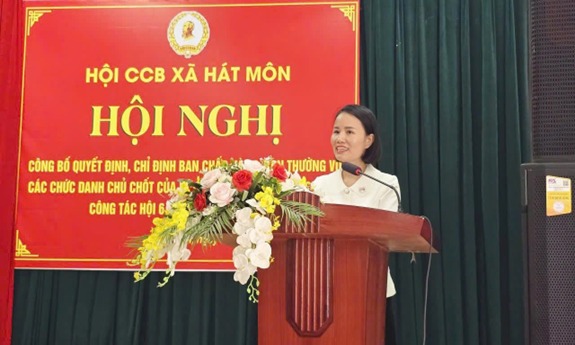 HỘI CCB XÃ HÁT MÔNCÔNG BỐ QUYẾT ĐỊNH VỀ CÔNG TÁC CÁN BỘ VÀ TRIỂN KHAI CHƯƠNG TRÌNH CÔNG TÁC HỘI 6 THÁNG CUỐI NĂM 2025- Ảnh 4.