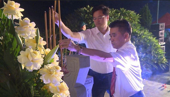 Xã Hát Môn tổ chức Lễ thắp nến tri ân, nhân dịp kỷ niệm 78 năm Ngày thương binh liệt sỹ (27/7/1947, 27/7/2025)- Ảnh 3.