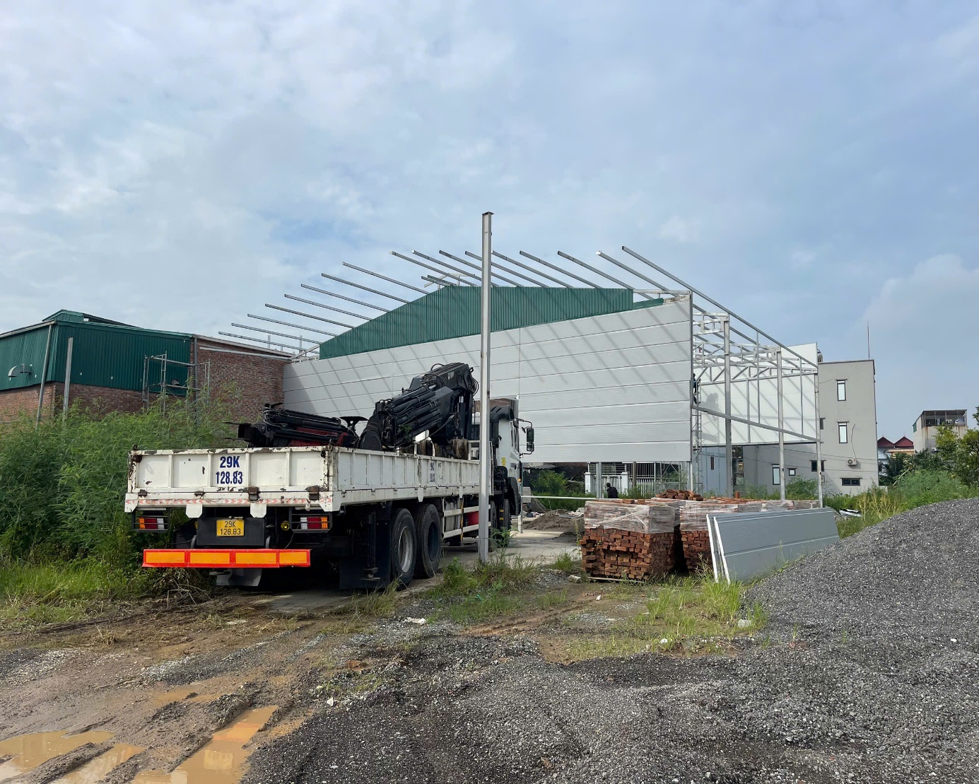 UBND xã Quang Minh kiểm tra xử lý công trình vi phạm trật tự xây dựng Tại thôn Ấp Tre- Ảnh 1.