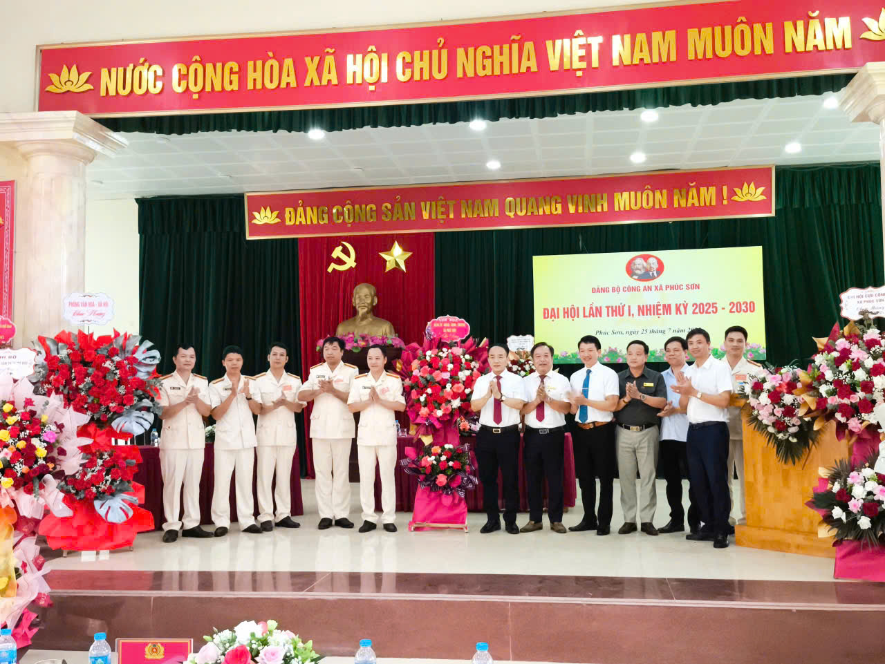 ĐẠI HỘI ĐẢNG BỘ CÔNG AN XÃ PHÚC SƠN LẦN THỨ NHẤT, NHIỆM KỲ 2025-2030.- Ảnh 2.