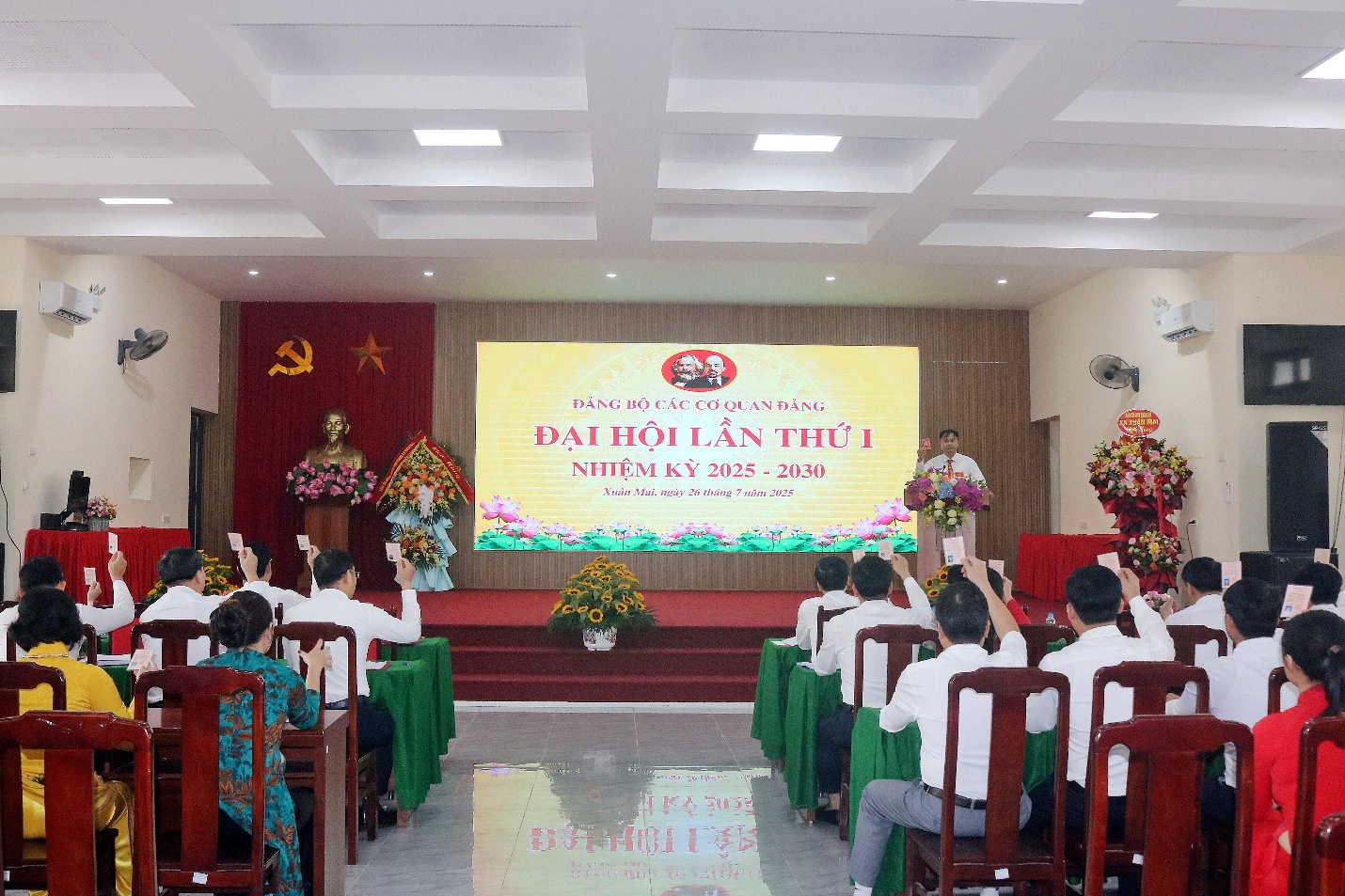 Đại hội Đảng bộ các cơ quan Đảng: Đoàn kết - Dân chủ - Kỷ cương - Trách nhiệm - Hiệu quả- Ảnh 10.