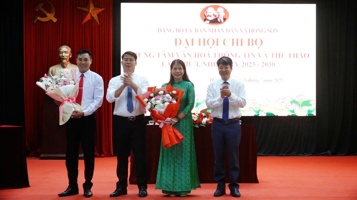 C:\Users\User\Desktop\HONG SON\T7\CT28.7\HN DH CB UBND\z6842936638154_49bf76510a671930e3d5a22a0cc0f584.jpg