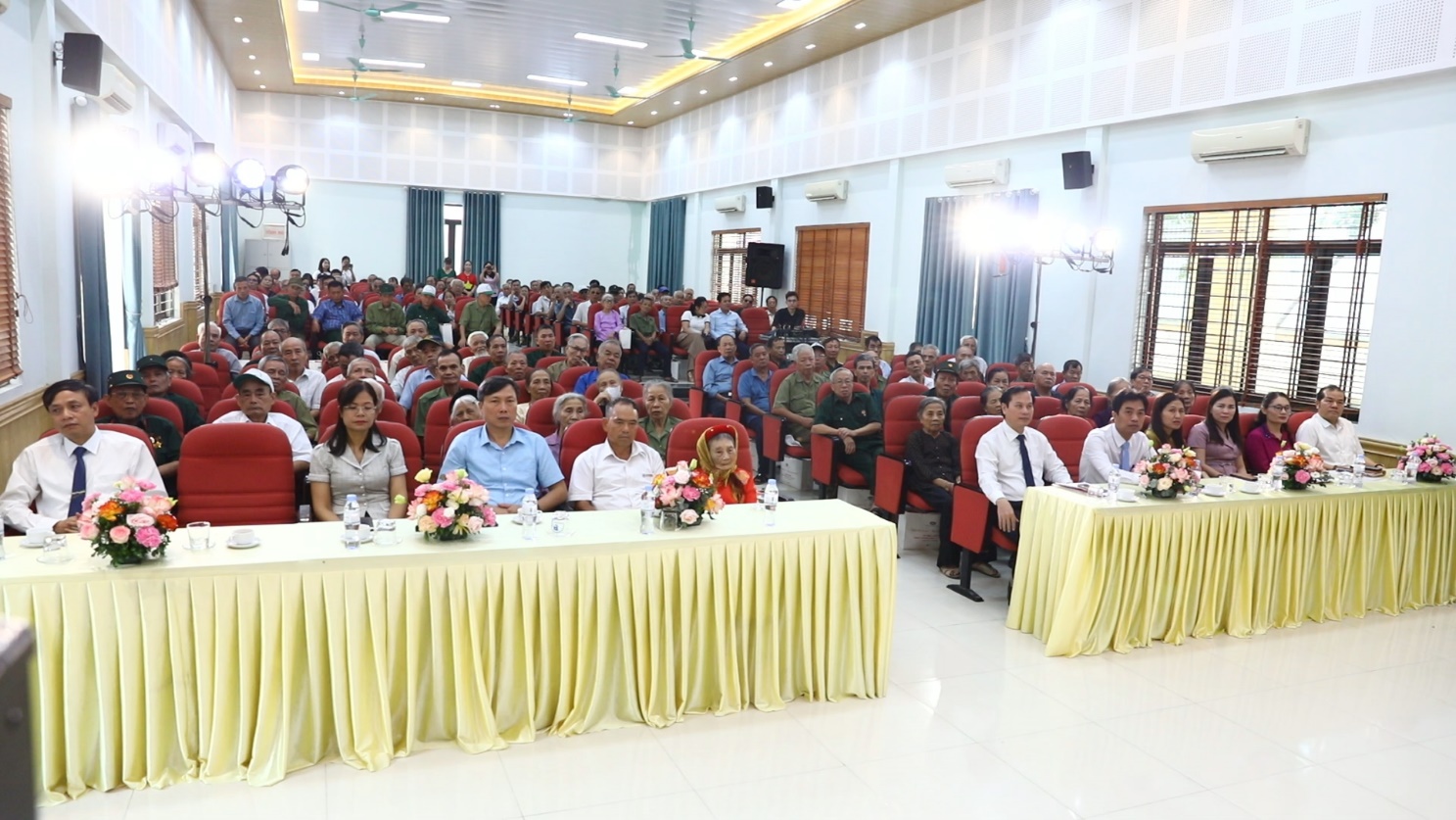 Xã Sơn Đồng tổ chức Lễ kỷ niệm 78 năm ngày Thương binh Liệt sĩ (27/7/1947 - 27/7/2025)- Ảnh 1.