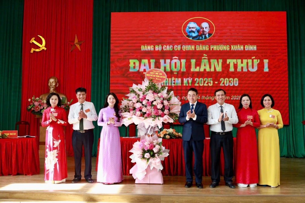 Tổ chức thành công Đại hội Đảng bộ các cơ quan Đảng phường Xuân Đỉnh lần thứ I, nhiệm kỳ 2025-2030- Ảnh 2.