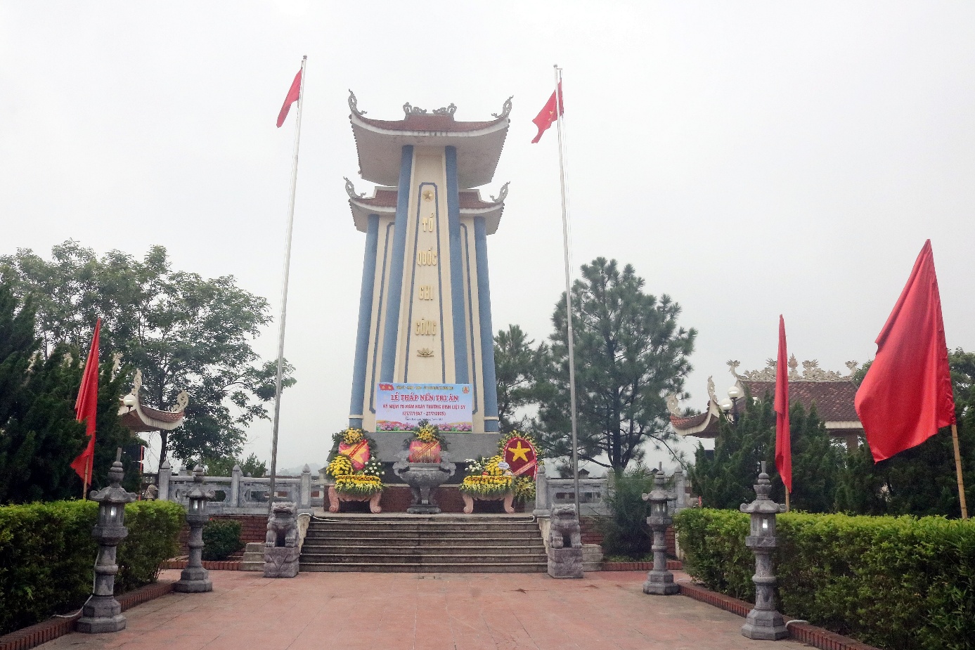 Xã Xuân Mai tổ chức Lễ dâng hương tưởng niệm các anh hùng liệt sĩ nhân dịp kỷ niệm 78 năm ngày Thương binh – Liệt sĩ- Ảnh 1.