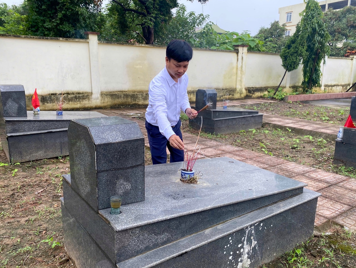 Xã Xuân Mai tổ chức Lễ dâng hương tưởng niệm các anh hùng liệt sĩ nhân dịp kỷ niệm 78 năm ngày Thương binh – Liệt sĩ- Ảnh 13.