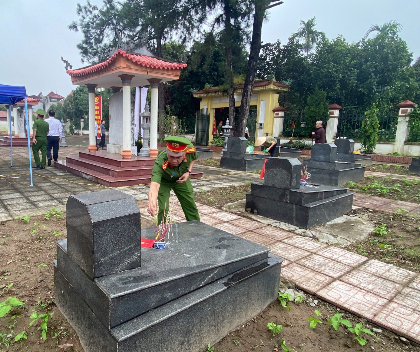 Xã Xuân Mai tổ chức Lễ dâng hương tưởng niệm các anh hùng liệt sĩ nhân dịp kỷ niệm 78 năm ngày Thương binh – Liệt sĩ- Ảnh 15.