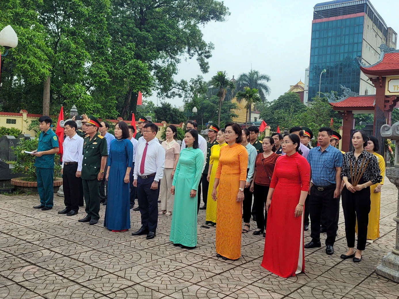 Xã Xuân Mai tổ chức Lễ dâng hương tưởng niệm các anh hùng liệt sĩ nhân dịp kỷ niệm 78 năm ngày Thương binh – Liệt sĩ- Ảnh 18.