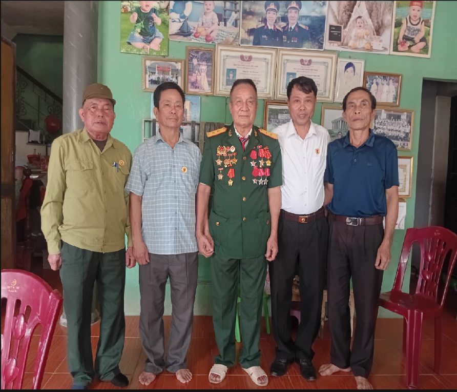 Chi hội Cựu Công an xã Phúc Sơn tổ chức hoạt động tri ân nhân dịp kỷ niệm 78 năm Ngày Thương binh - Liệt sỹ (27/7/1947 – 27/7/2025)- Ảnh 1.