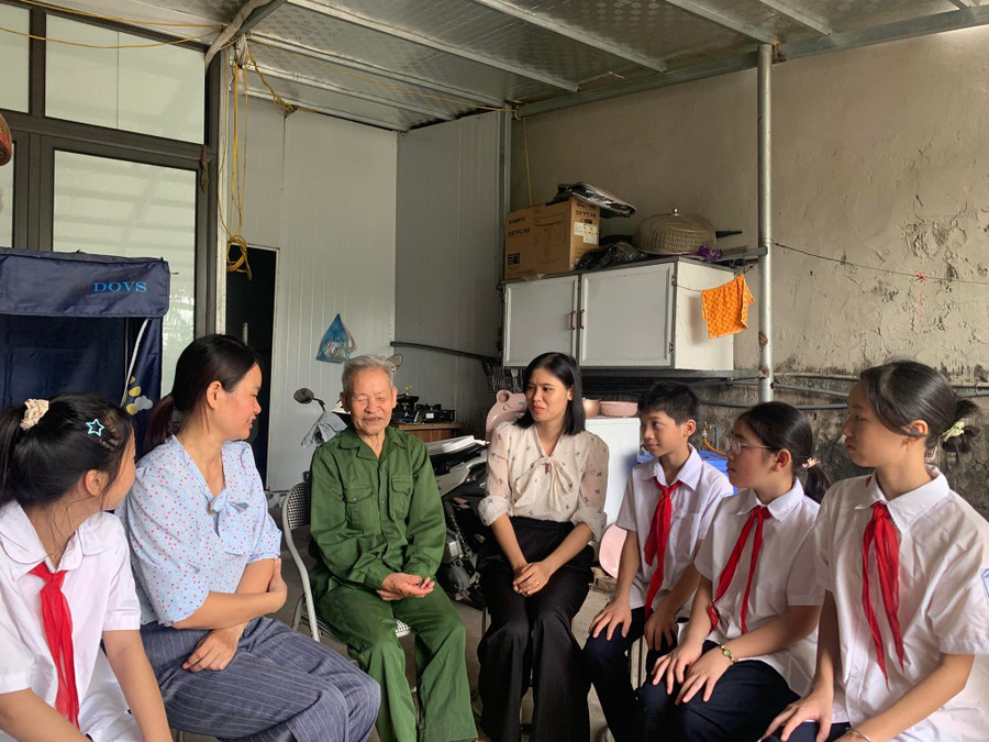Trường học Hà Nội tổ chức nhiều hoạt động tri ân nhân dịp 27/7- Ảnh 7.