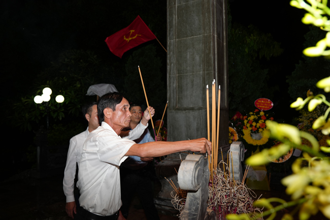 ĐẢNG BỘ, CHÍNH QUYỀN VÀ NHÂN DÂN XÃ HẠ BẰNG “ĐỜI ĐỜI NHỚ ƠN CÁC ANH HÙNG LIỆT SĨ”- Ảnh 5.