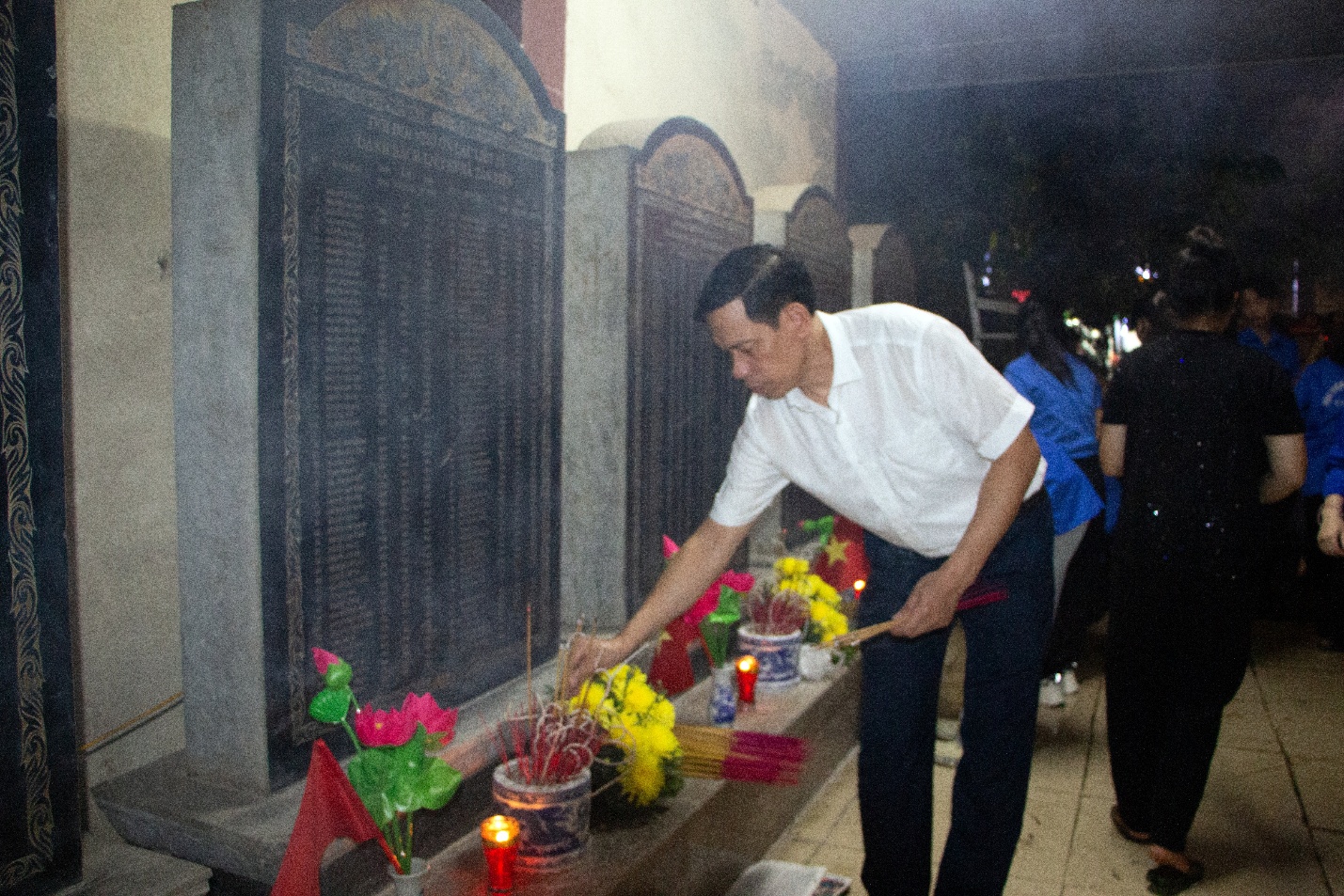 Chương Mỹ thắp nến tri ân các anh hùng Liệt sỹ nhân dịp kỷ niệm 78 năm Ngày Thương binh -  Liệt sĩ  (27/7/1947 – 277/2025)- Ảnh 5.