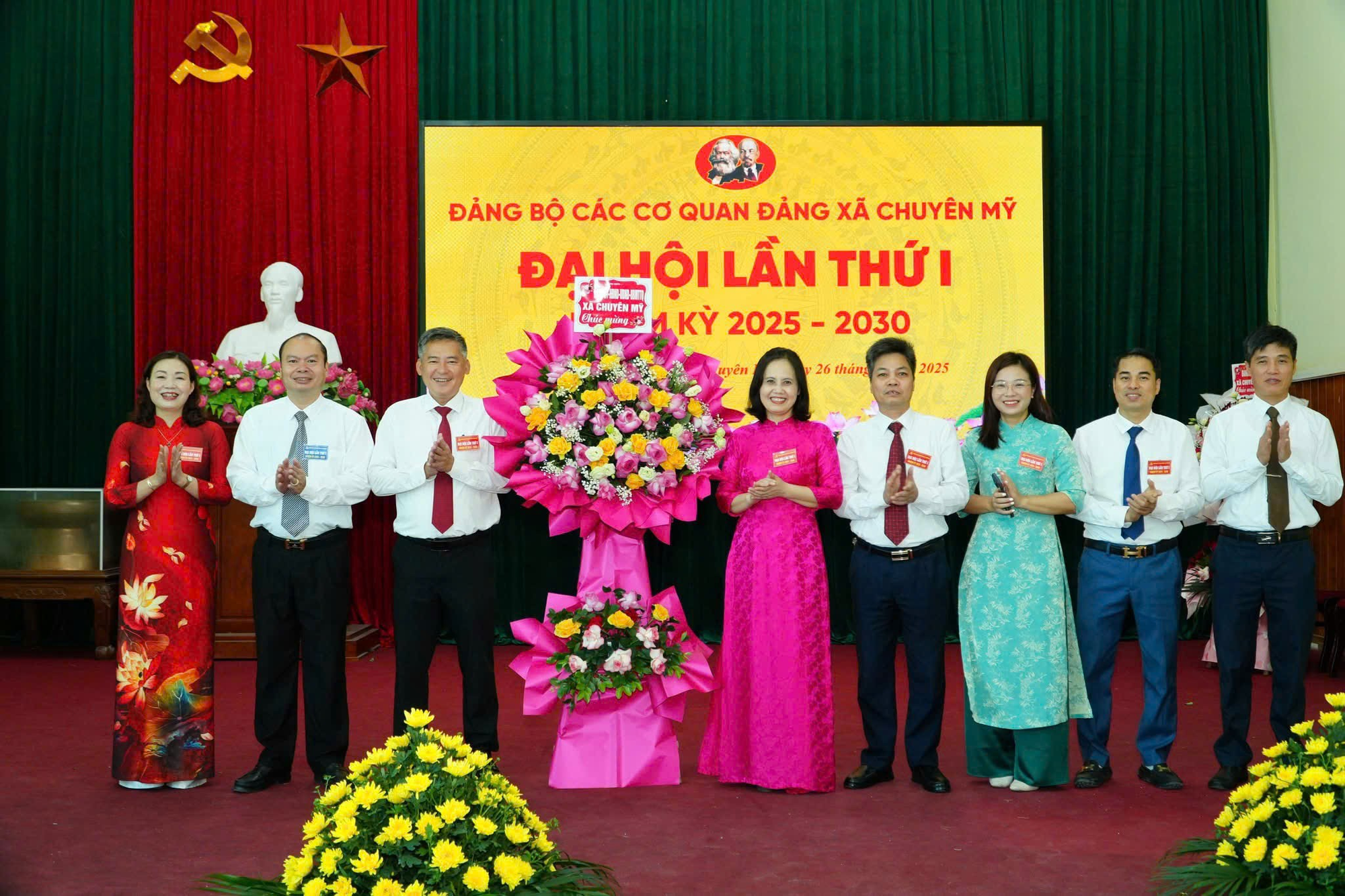 Đại hội Đảng bộ các cơ quan Đảng xã Chuyên Mỹ lần thứ I, nhiệm kỳ 2025-2030- Ảnh 1.