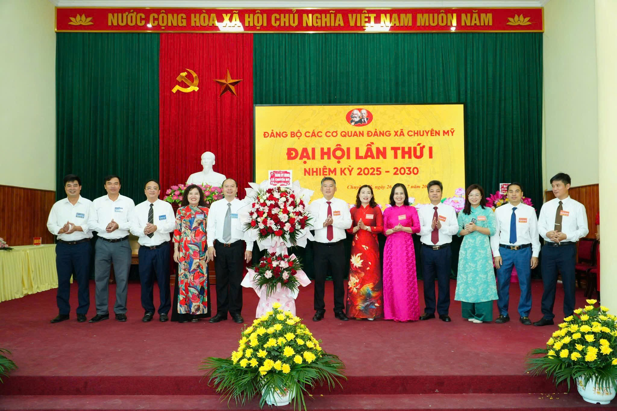 Một số hình ảnh tại Đại hội lần thứ I- Ảnh 2.
