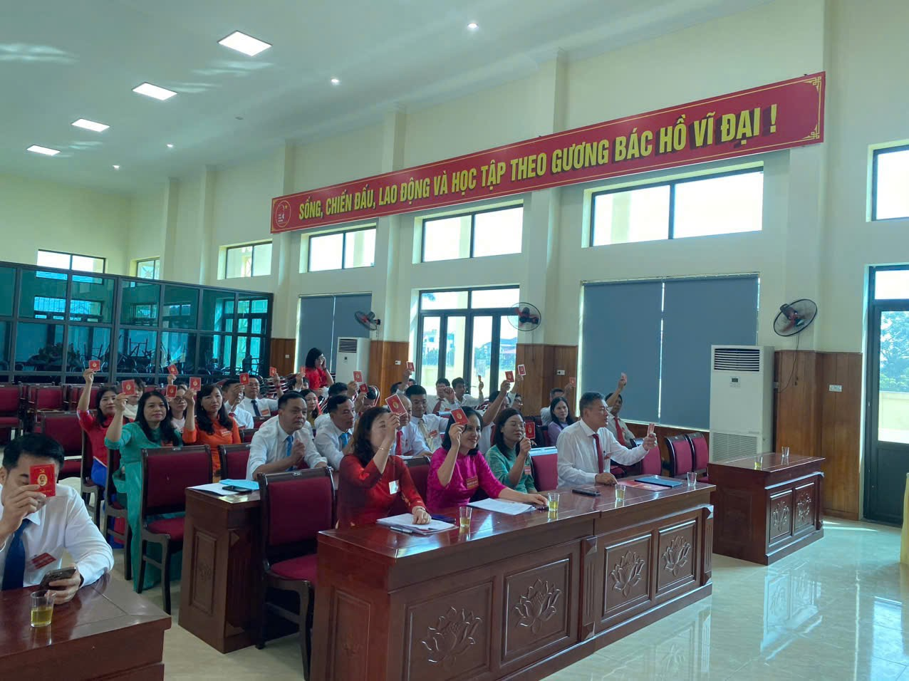 Một số hình ảnh tại Đại hội lần thứ I- Ảnh 4.