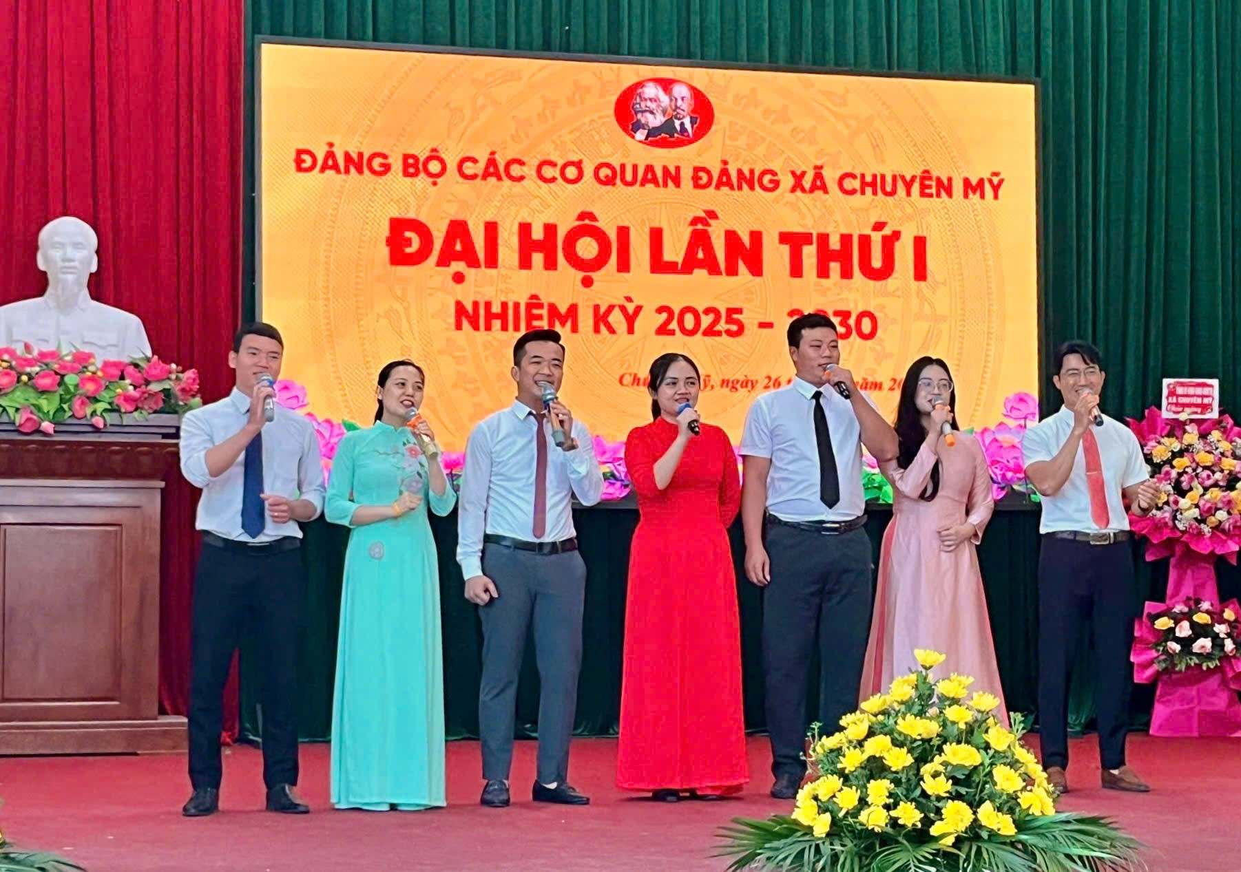 Một số hình ảnh tại Đại hội lần thứ I- Ảnh 8.