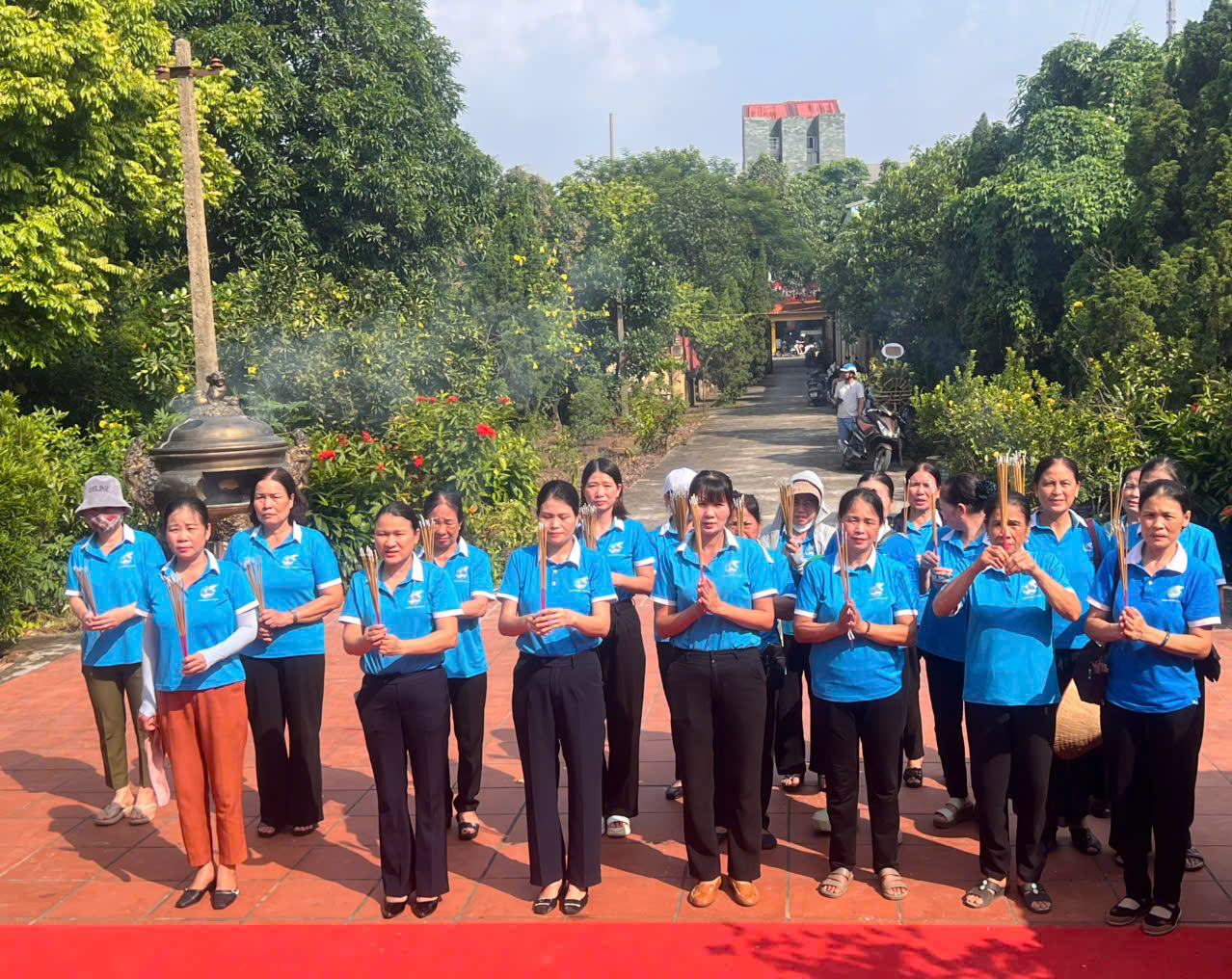Nhiều hoạt động ý nghĩa của các hội đoàn thể trong hoạt động đền ơn đáp nghĩa- Ảnh 1.