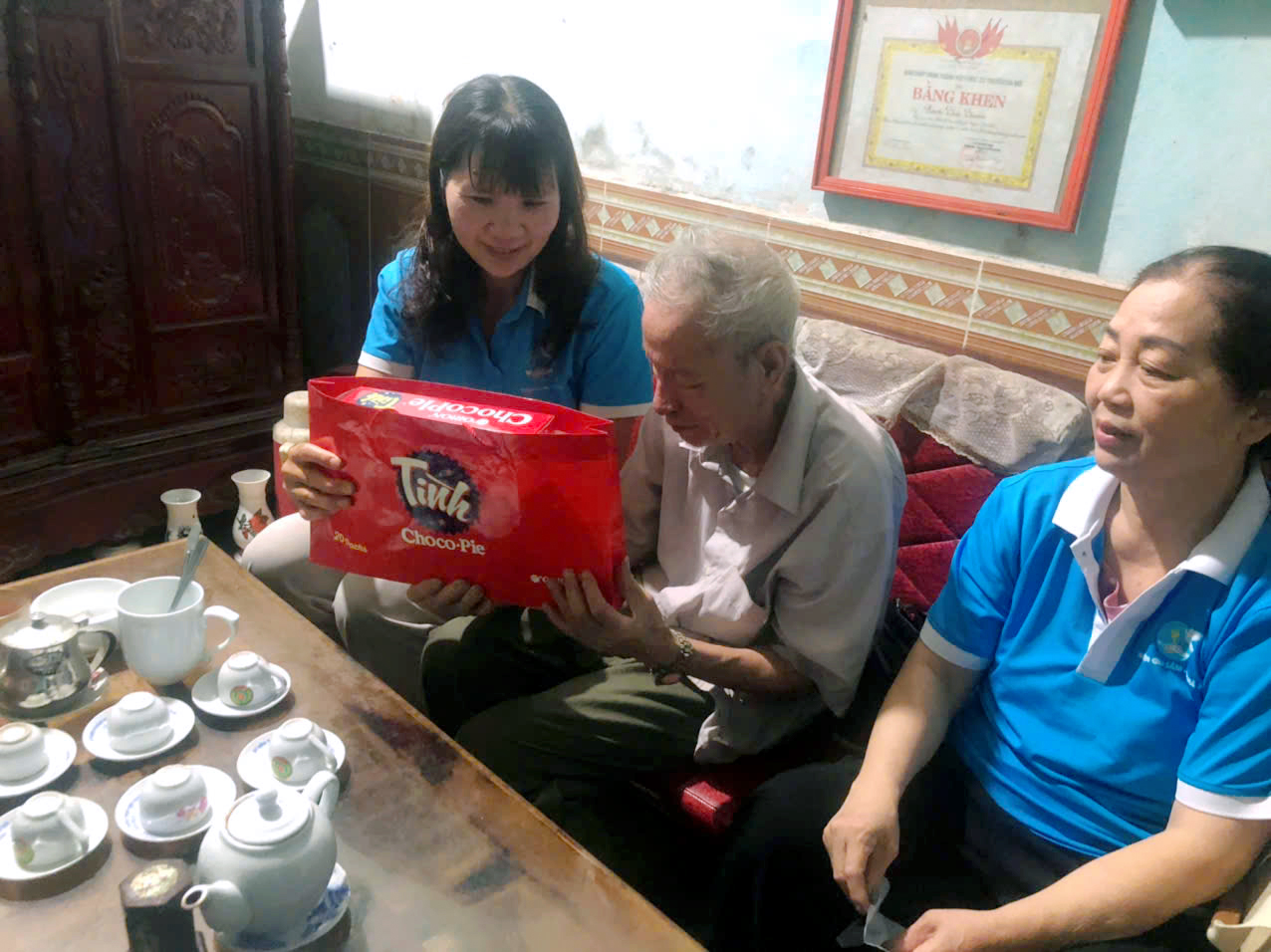 Nhiều hoạt động ý nghĩa của các hội đoàn thể trong hoạt động đền ơn đáp nghĩa- Ảnh 2.