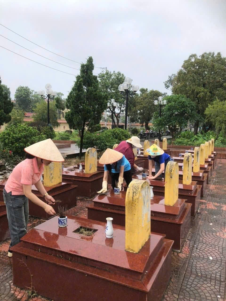 Ủy ban MTTQ xã Hồng Sơn nhiều hoạt động ý nghĩa 78 năm ngày Thương binh Liệt sỹ và chào mừng Đại hội Đảng bộ xã Hồng Sơn lần thứ Nhất, nhiệm kỳ 2025 - 2030.- Ảnh 1.