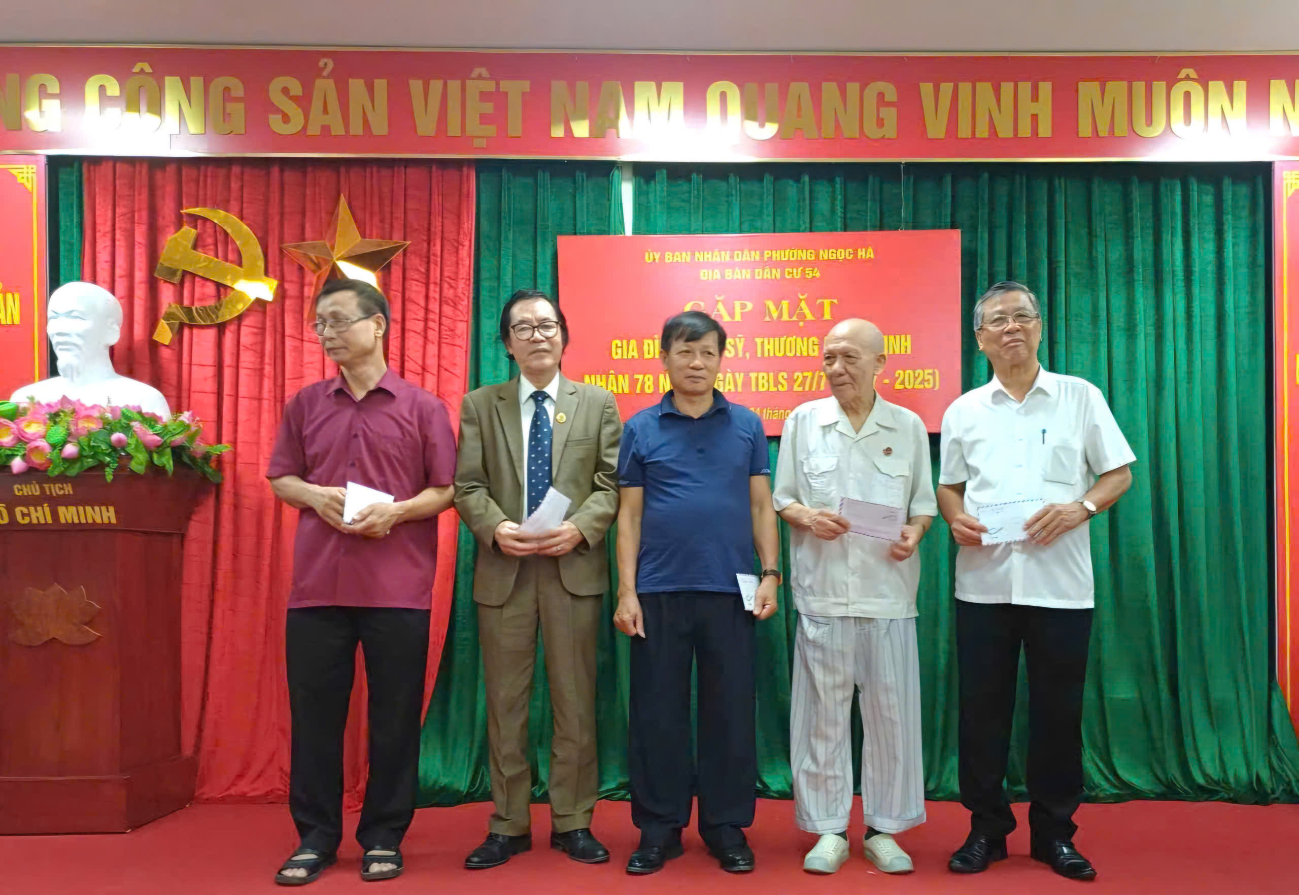 Phường Ngọc Hà: Phát huy sức mạnh tổng thể trong công tác đền ơn đáp nghĩa- Ảnh 34.