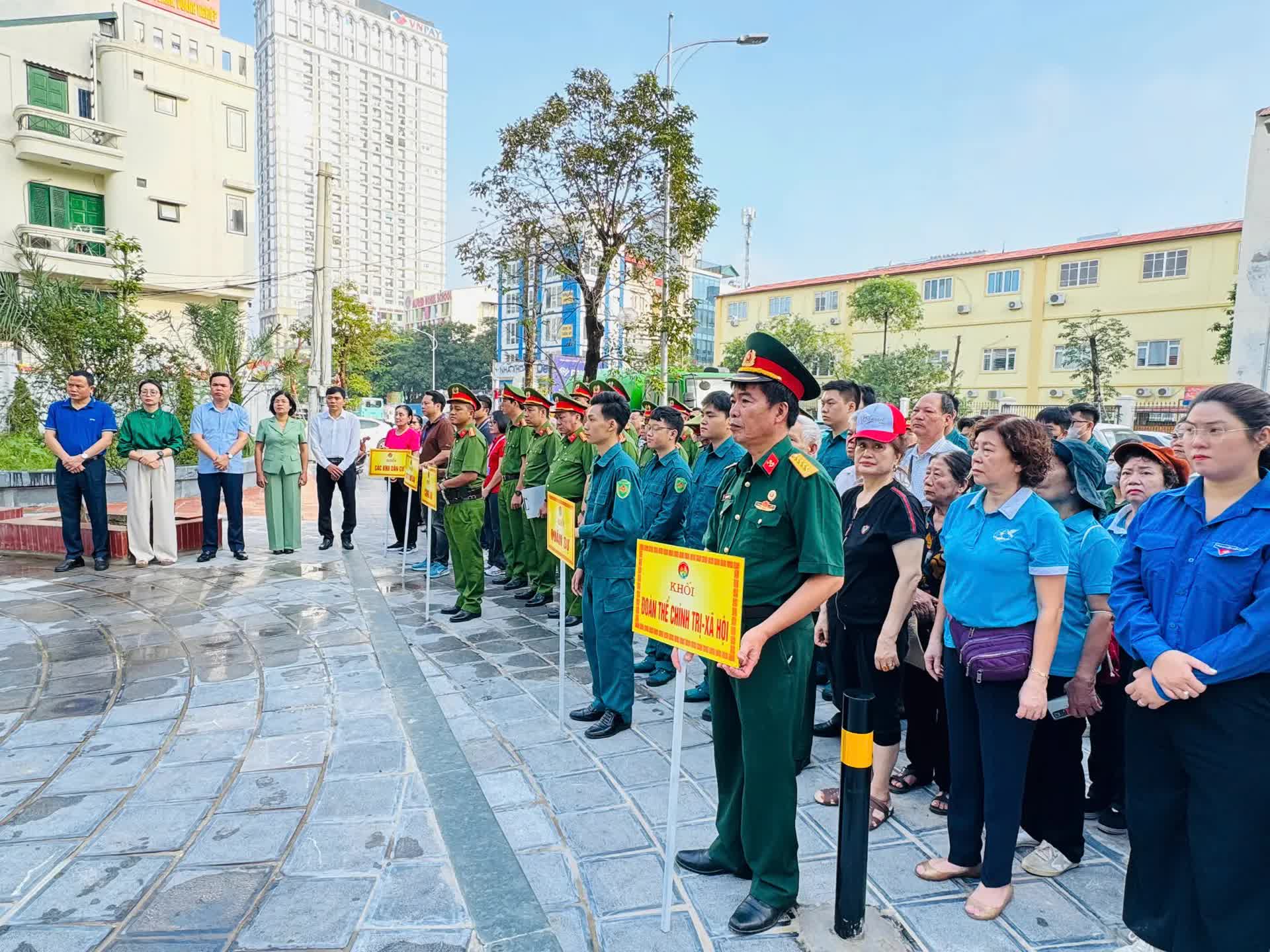 Phường Láng hướng tới xây dựng diện mạo đô thị sạch, đẹp và an toàn- Ảnh 1.