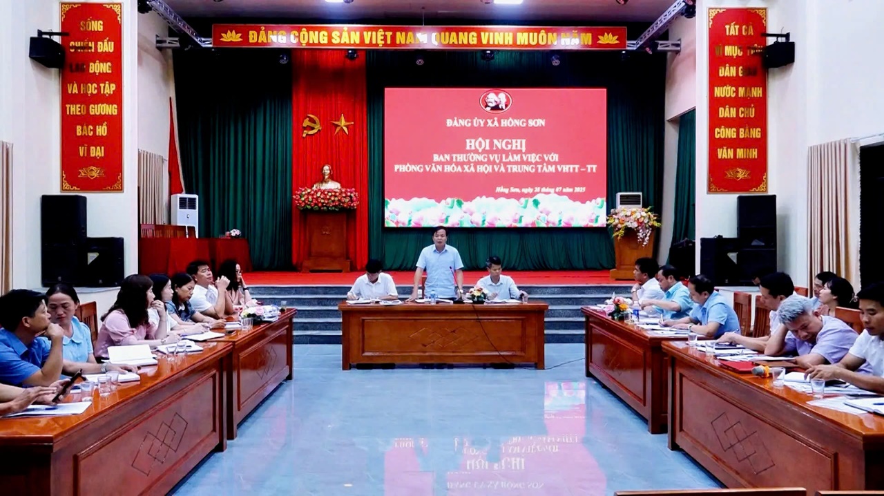 C:\Users\User\Desktop\HONG SON\T7\CT29.7\BTV làm việc với  TT\z6850586613054_2b53d8fa741d705582ed22855a55fe85.jpg