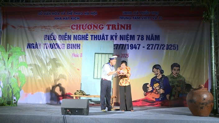 Chương trình nghệ thuật đặc sắc, tri ân sâu sắc nhân Ngày Thương binh - Liệt sĩ tại thôn Bướm, xã Phúc Thọ- Ảnh 6.