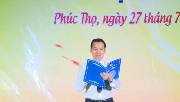 Chương trình nghệ thuật đặc sắc, tri ân sâu sắc nhân Ngày Thương binh - Liệt sĩ tại thôn Bướm, xã Phúc Thọ- Ảnh 1.