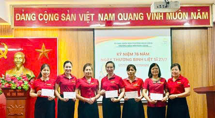 Trường mầm non định công: tổ chức hội nghị thảo luận đóng góp ý kiến vào dự thảo các Văn kiện đại hội XIV của đảng và văn kiện Đại hội Đảng bộ phường định công lần thứ I và kỷ niệm 78 năm ngày Thương binh - Liệt sỹ  
- Ảnh 3.