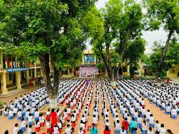 HỌC SINH TRƯỜNG TIỂU HỌC THANH CAO TRI ÂN CÁC ANH HÙNG LIỆT SĨ