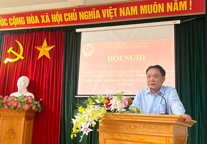 Hội nghị công bố Quyết định chỉ định Ban Chấp hành Hội Cựu chiến binh xã nhiệm kỳ 2022-2027, triển khai nhiệm vụ 5 tháng cuối năm 2025- Ảnh 1.