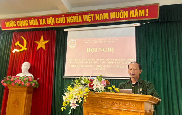Hội nghị công bố Quyết định chỉ định Ban Chấp hành Hội Cựu chiến binh xã nhiệm kỳ 2022-2027, triển khai nhiệm vụ 5 tháng cuối năm 2025- Ảnh 2.