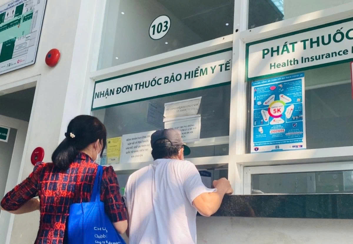 Sáp nhập địa giới hành chính, khám chữa bệnh BHYT có thay đổi?- Ảnh 1.