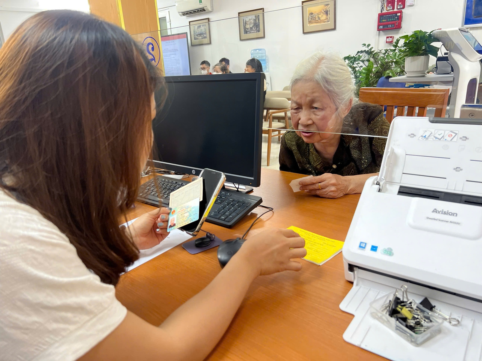 Hà Nội triển khai Chiến dịch "45 ngày đêm ra quân hỗ trợ hoạt động chuyển đổi số"- Ảnh 2.
