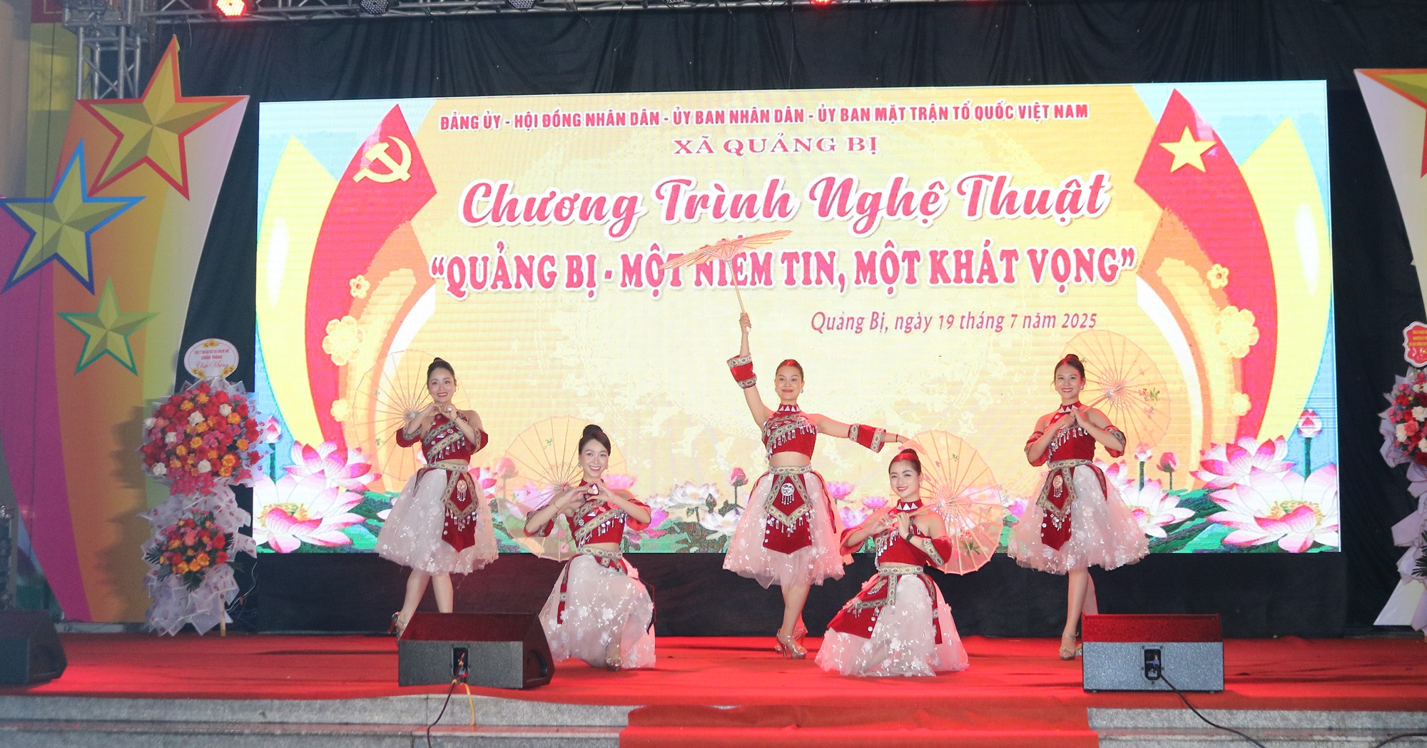 Xã Quảng Bị tổ chức thành công Chương trình nghệ thuật với chủ đề "Quảng Bị - một niềm tin, một khát vọng"- Ảnh 6.