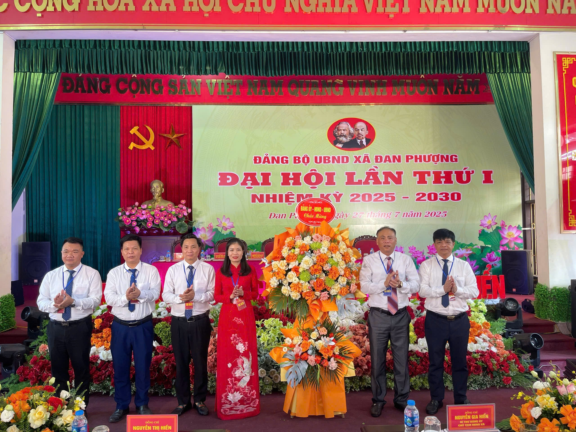 Đại hội Đảng bộ UBND xã Đan Phượng lần thứ I, nhiệm kỳ 2025-2030.- Ảnh 1.