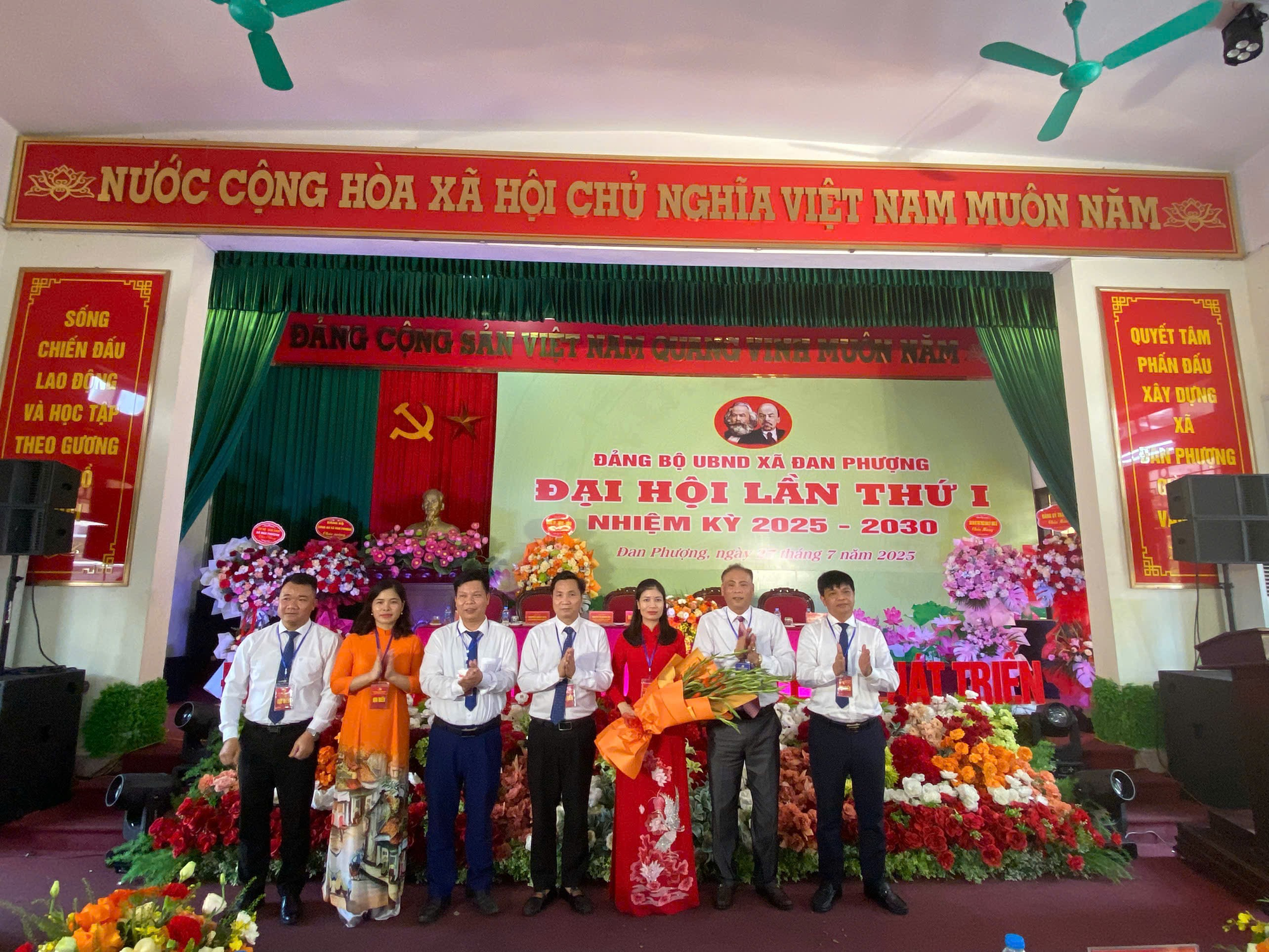 Đại hội Đảng bộ UBND xã Đan Phượng lần thứ I, nhiệm kỳ 2025-2030.- Ảnh 5.