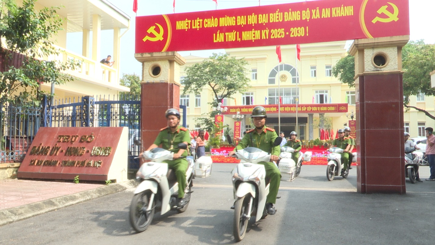 An Khánh ra mắt thành viên Ban An toàn giao thông xã, Ban Chỉ đạo 197 xã và phát động Lễ ra quân đảm bảo trật tự an toàn giao thông, trật tự đô thị, trật tự công cộng, vệ sinh môi trường trên địa bàn- Ảnh 5.