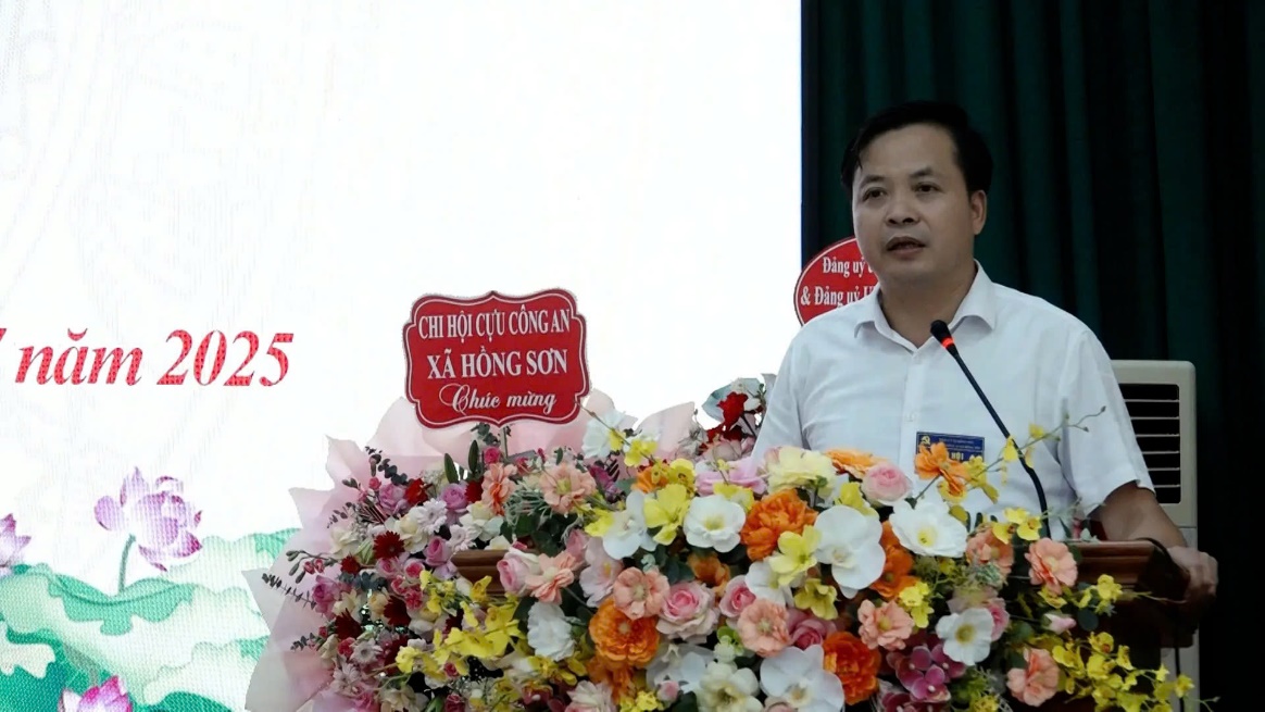 C:\Users\User\Desktop\HONG SON\T7\CT30.7\CONG AN\z6853262175309_5e1d3972a5700926f3ef9fcc4d6826ab.jpg