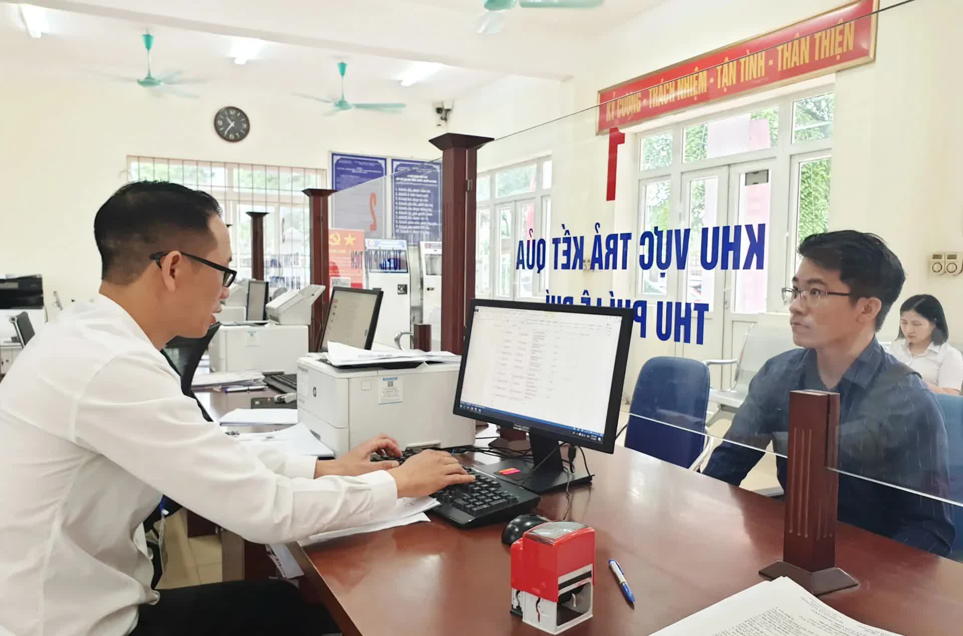 Phường Phú Lương: Ưu tiên phát triển công nghiệp, thương mại và xử lý vấn đề người dân quan tâm- Ảnh 1.