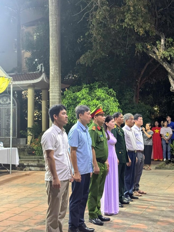 Ủy ban Mặt trận Tổ quốc xã Sơn Đồng tổ chức Lễ thắp nến tri ân các Anh hùng Liệt sĩ xã- Ảnh 17.