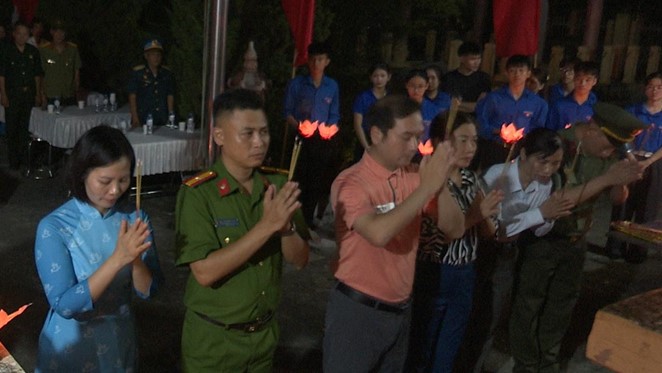 Ủy ban Mặt trận Tổ quốc xã Sơn Đồng tổ chức Lễ thắp nến tri ân các Anh hùng Liệt sĩ xã- Ảnh 20.