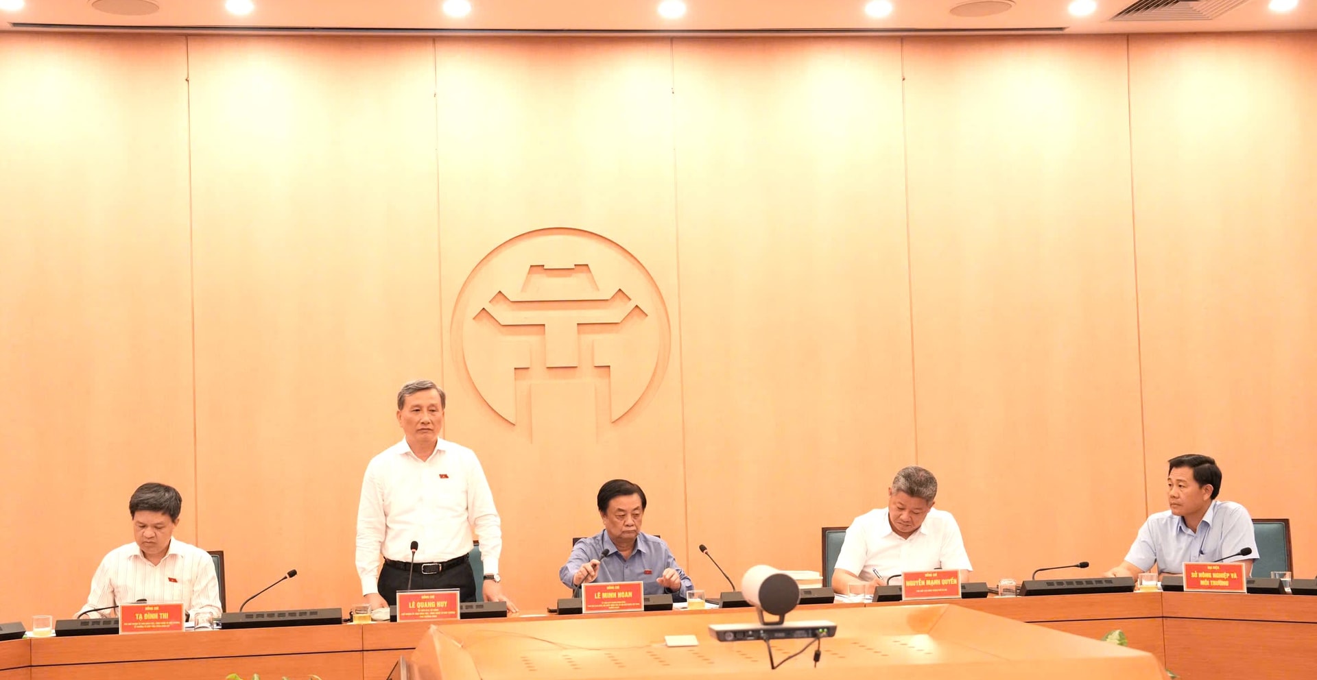 Hà Nội sẽ sớm ban hành Nghị quyết hỗ trợ chuyển đổi phương tiện xanh- Ảnh 5.