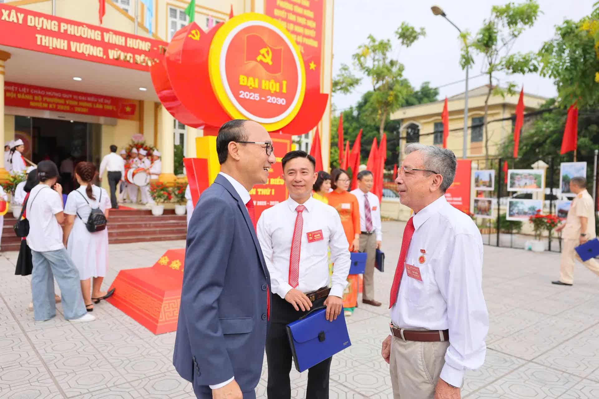 Sáng 29/7/2025, phường Vĩnh Hưng, đối thoại với người dân về công tác quản lý đô thị- Ảnh 3.