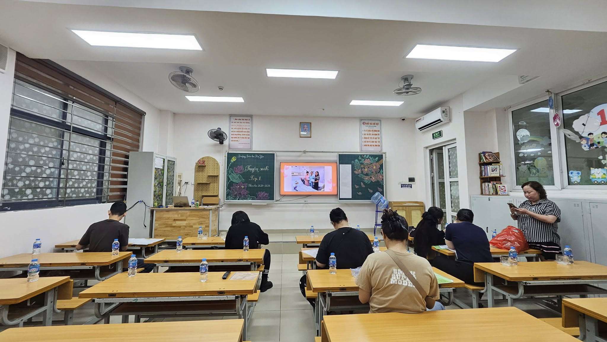 Tuyển sinh vào lớp 1 năm học 2025-2026 trên địa bàn phường Ngọc Hà- Ảnh 3.