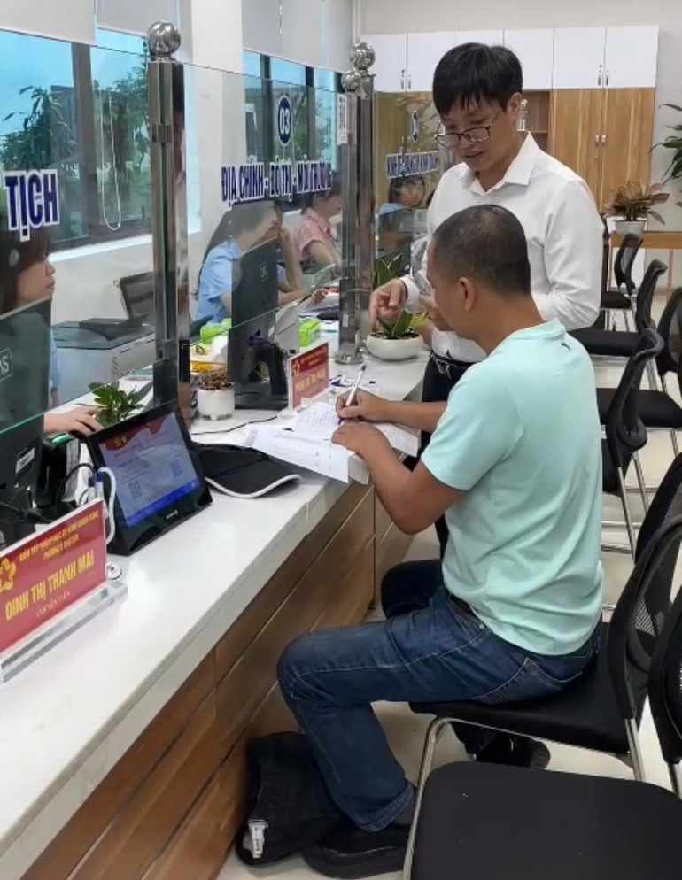 Phường Ô Chợ Dừa tổ chức chương trình nghệ thuật tuyên truyền việc thực hiện sáp nhập địa giới hành chính và triển khai mô hình chính quyền địa phương 2 cấp- Ảnh 3.