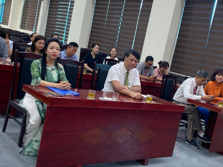Lễ công bố Quyết định thành lập các cơ quan trực thuộc Đảng ủy, bổ nhiệm cán bộ và thành lập Đảng bộ các cơ quan Đảng phường Phương Liệt- Ảnh 1.