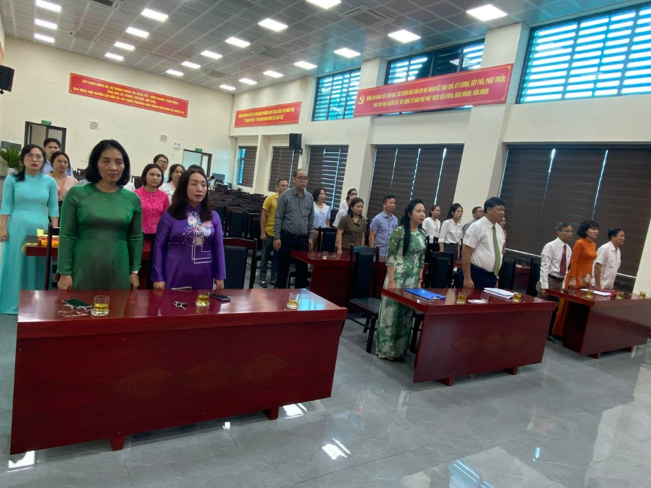Lễ công bố Quyết định thành lập các cơ quan trực thuộc Đảng ủy, bổ nhiệm cán bộ và thành lập Đảng bộ các cơ quan Đảng phường Phương Liệt- Ảnh 2.
